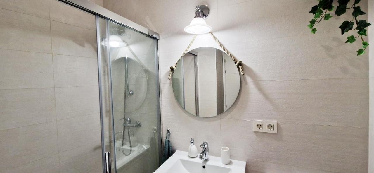 Malaga Lodge Apartments Екстер'єр фото