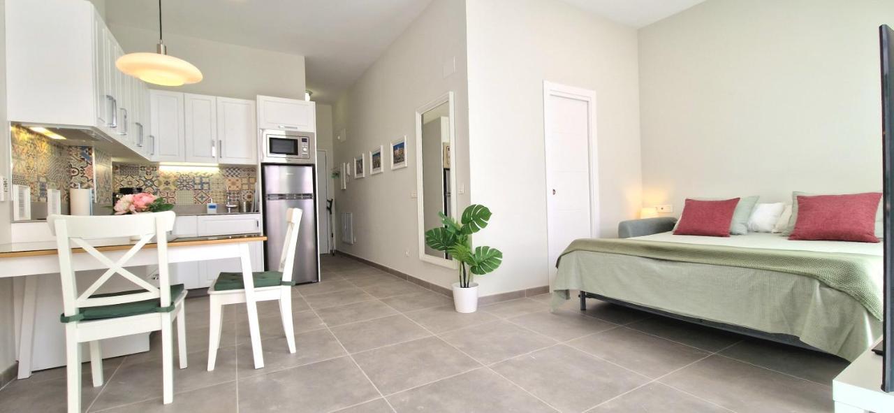 Malaga Lodge Apartments Екстер'єр фото